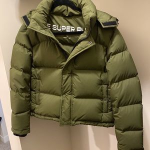 Aritzia SUPERPUFF shorty jacket